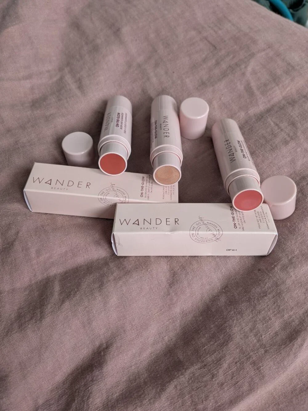 🌸 Wander Beauty On-the-Glow Blush Illuminator, Coral Rose & Sienna Sunset NIB